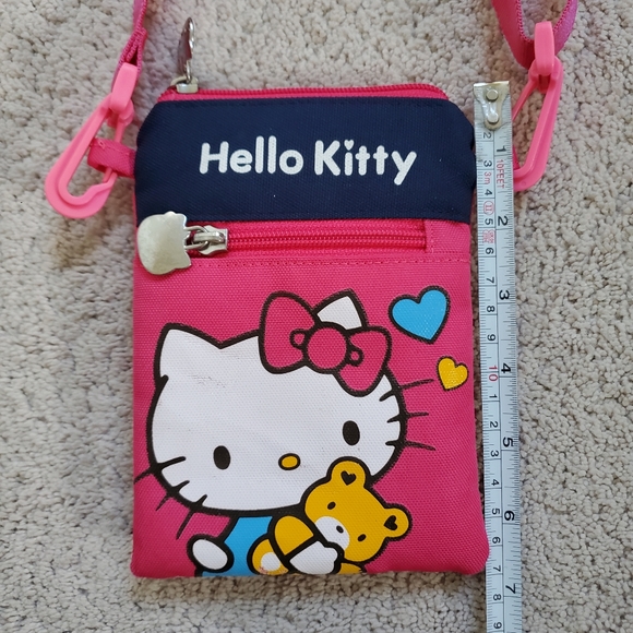 Sanrio Hello Kitty Crossbody Bag - Picture 10 of 10